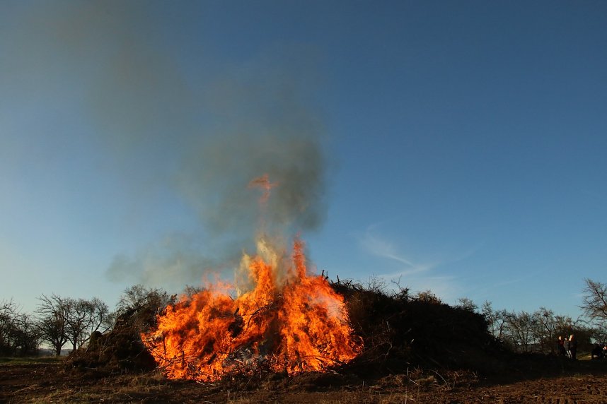 Osterfeuer bei Krimderode