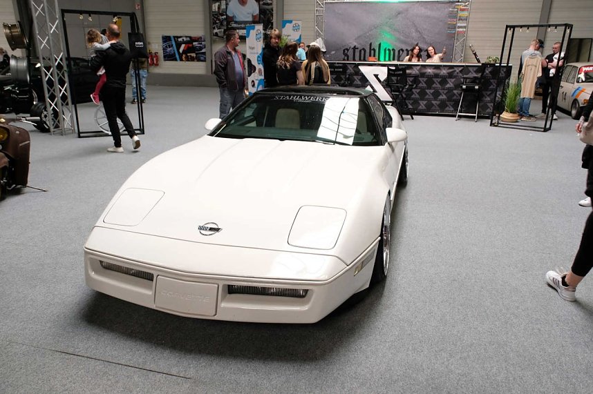 Peter Blei unterwegs auf der Erfurter Automobilmesse