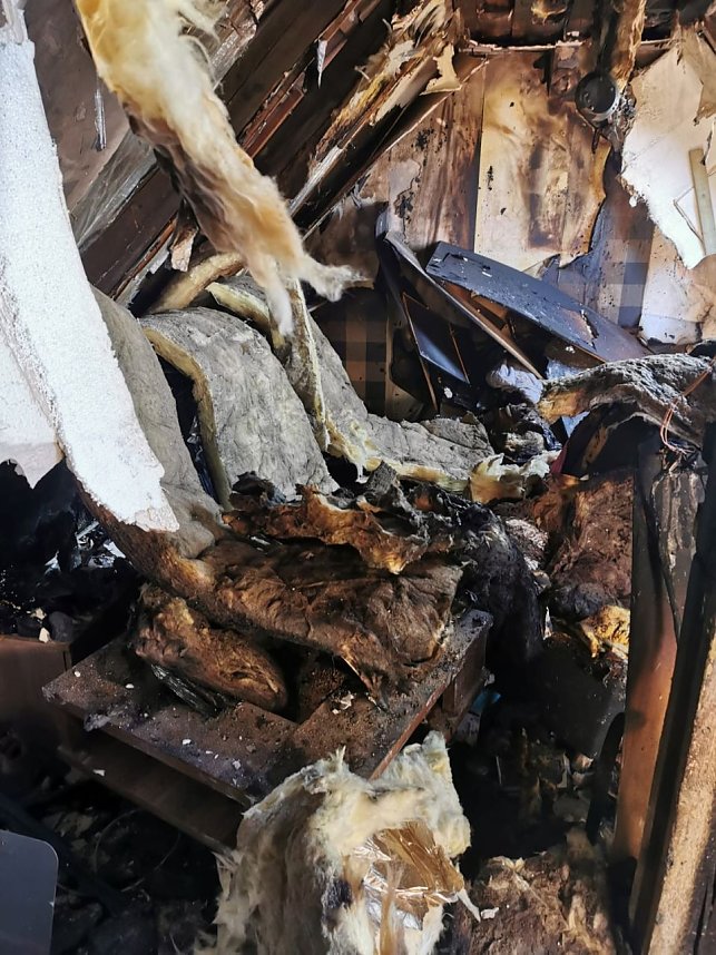 Dachgeschosswohnung ausgebrannt