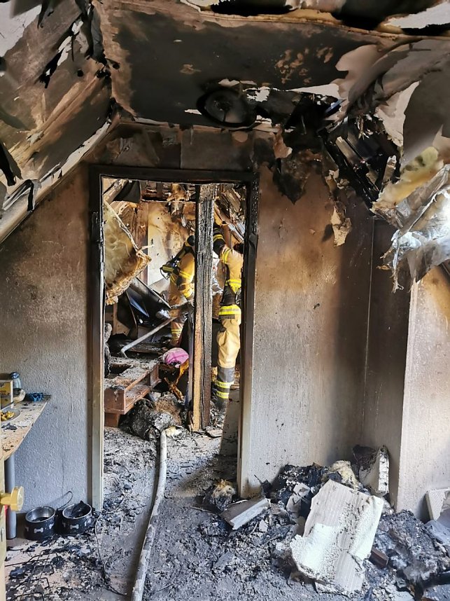 Dachgeschosswohnung ausgebrannt