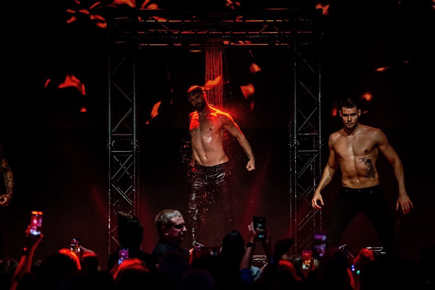 "Sixxpaxxs" im Kulturhaus Bleicherode