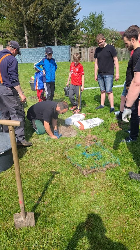 Neue Tore f&uuml;r den Bolzplatz