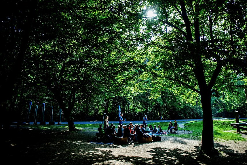 Aufr&auml;um-Aktion der Humbolt-Sch&uuml;ler im Stadtpark