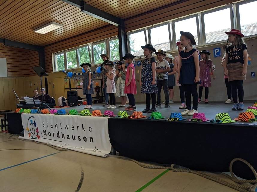 Mit einem bunten Programm wurde "Mr. Chour" verabschiedet