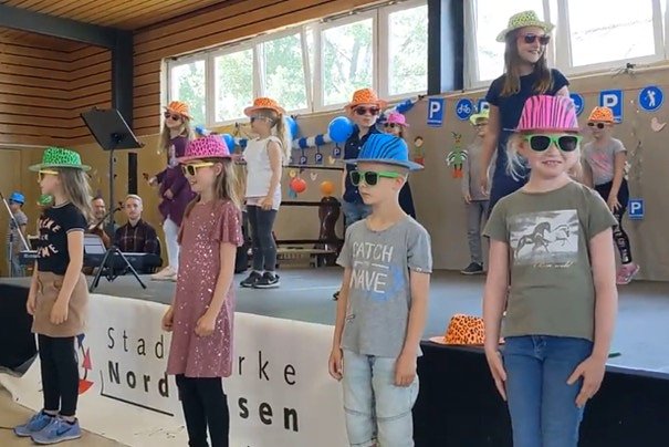 Mit einem bunten Programm wurde "Mr. Chour" verabschiedet