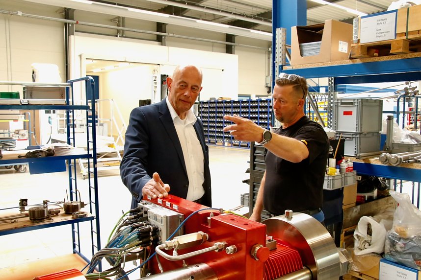 Wirtschaftsminister Wolfgang Tiefensee zu Gast bei Maximator Hydrogen