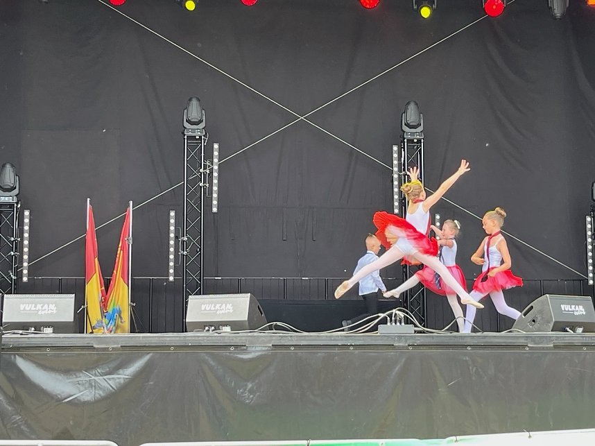 Das Tanzstudio Radeva zeigte auf dem Residenzfest in Sondershausen was seine Eleven k&ouml;nnen