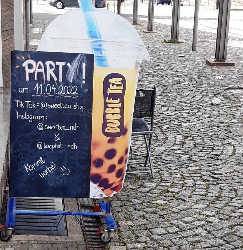 M&uuml;ll an der Haltestelle Marktplatz