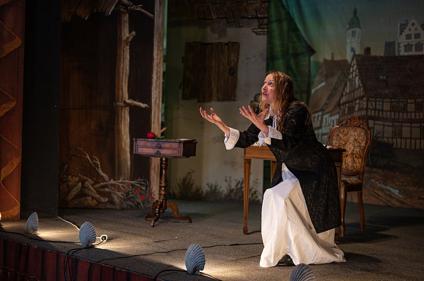 Dramenausschnitte und Sonette im Schlosstheater