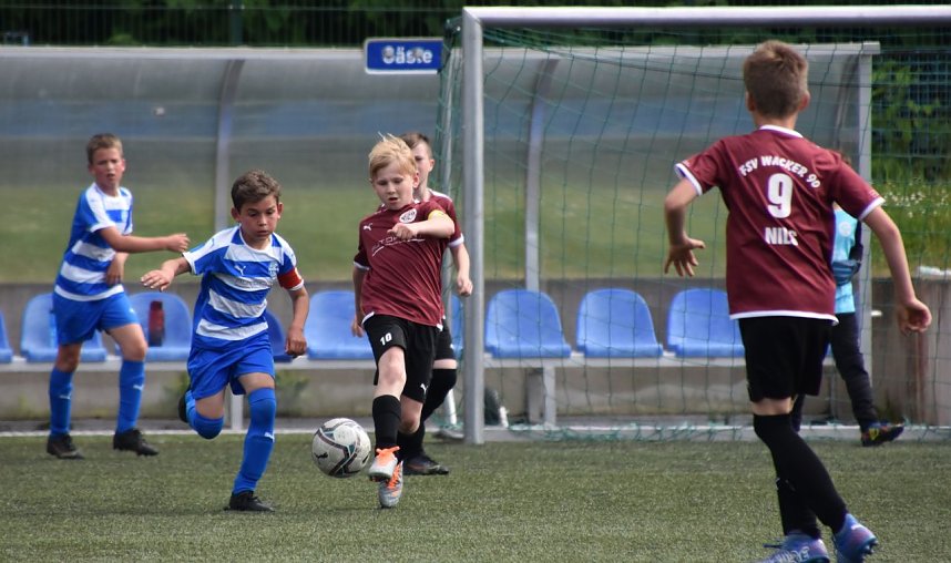 Wackers E2 schl&auml;gt die E1