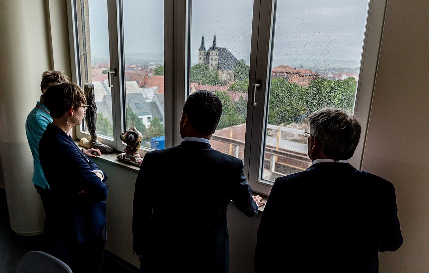 US General Konsul Ken Toko zu Gast am Humboldt-Gymnasium