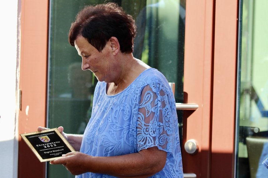Verleihung der Ehrenplaketten des Landkreises Nordhausen 2022 in der Kalkh&uuml;tte in Urbach