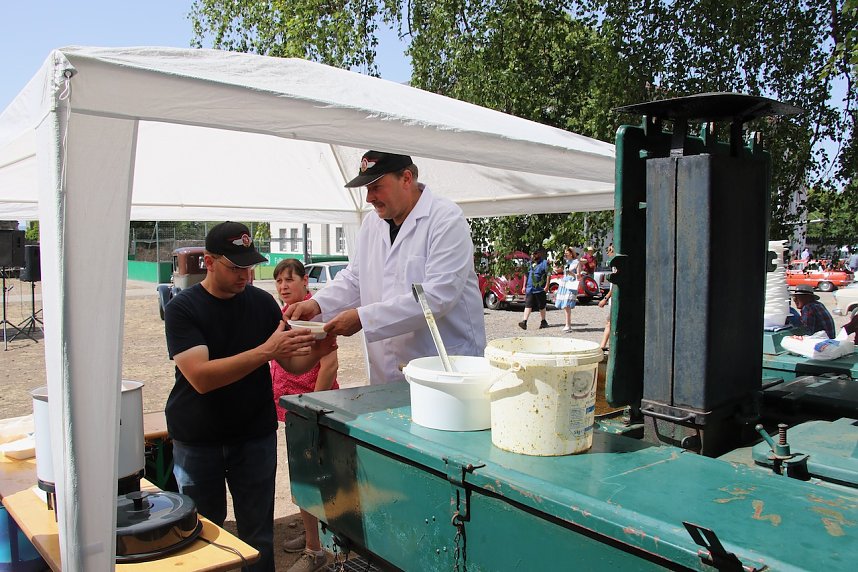 52. Oldtimertreffen auf dem Petersberg