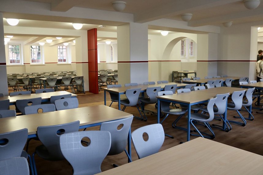 Gut gen&auml;hrt lernt es sich besser - am Herder-Gymnasium freut man sich &uuml;ber die neue Schulk&uuml;che