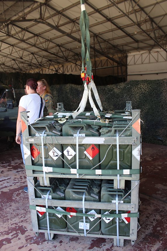 Tag der "Offenen T&uuml;r" auf dem Gel&auml;nde der Kyffh&auml;user Kaserne zwischen Bad Frankenhausen und Seehausen 