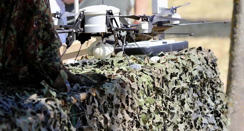 Tag der "Offenen T&uuml;r" auf dem Gel&auml;nde der Kyffh&auml;user Kaserne zwischen Bad Frankenhausen und Seehausen 