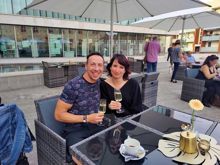 Wiederer&ouml;ffnung des Kaffeehauses an der Bibliothek