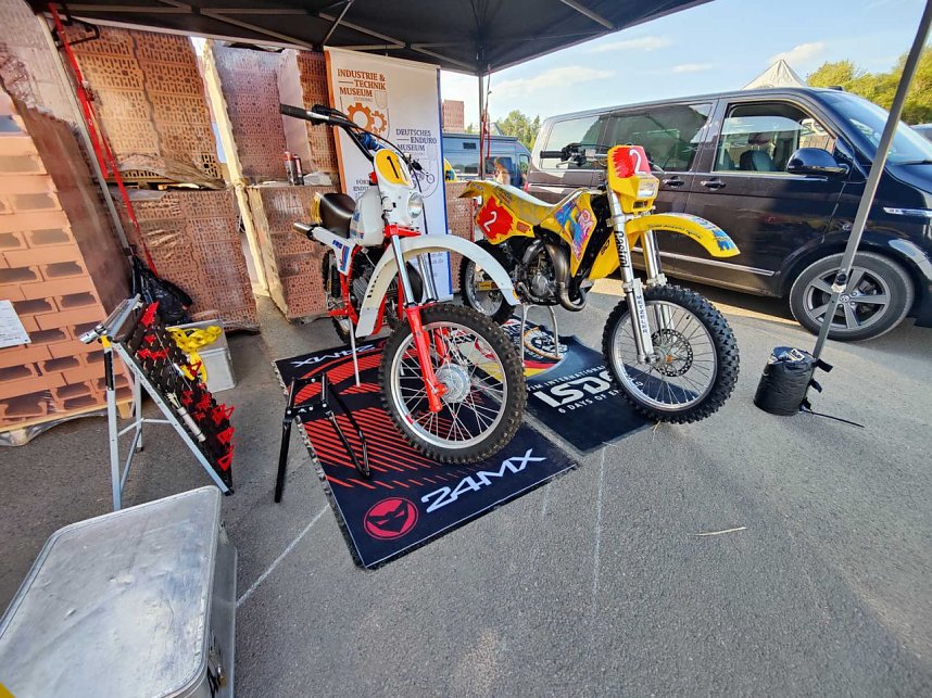 Motorr&auml;der im Ziegelwerk