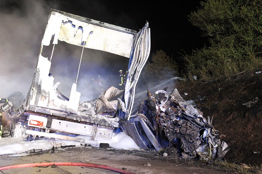 Fahrzeugbrand auf der A38