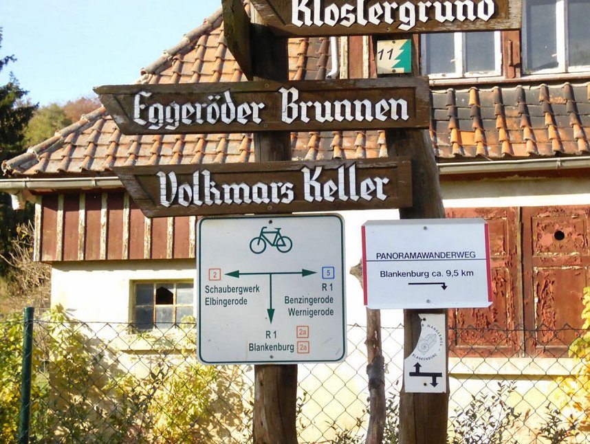 Peter Blei unterwegs im Kloster Michaelisstein