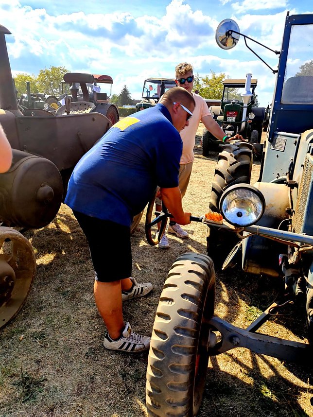 20. Dreschfest auf dem Scheunenhof