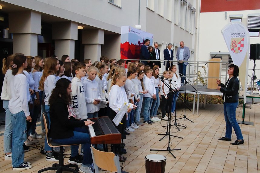 Es "Schillert" in Bleicherode - der Umbau des Gymnasiums wurde heute offiziell beendet