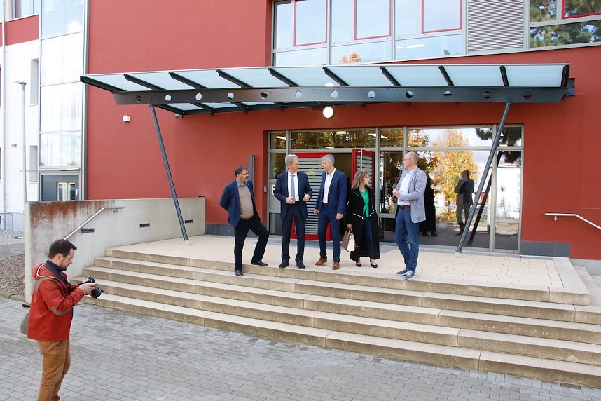 Es "Schillert" in Bleicherode - der Umbau des Gymnasiums wurde heute offiziell beendet