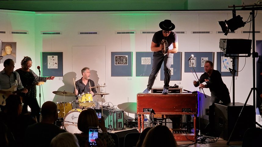 Furioser Auftakt in der Kreissparkasse