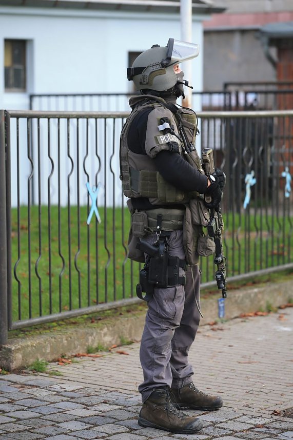 Gro&szlig;einsatz in der Bruno-Kunzte-Stra&szlig;e