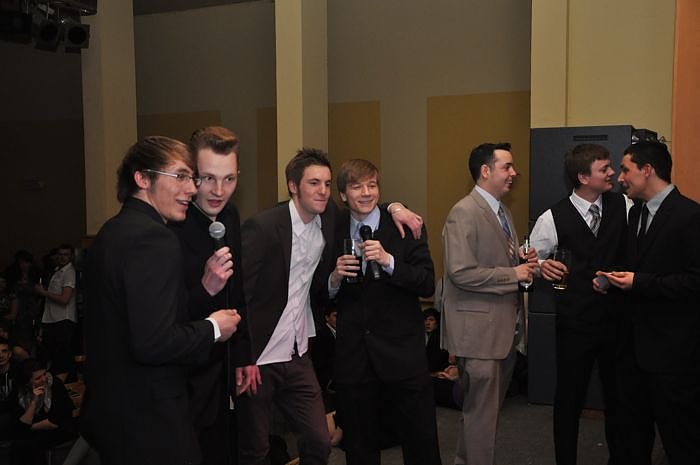 Sch&uuml;lerball im Klubhaus