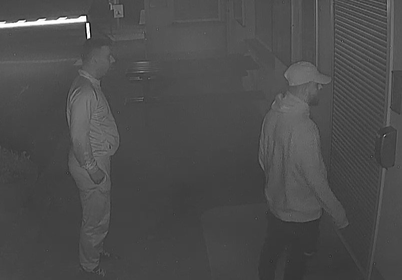 Wer kennt diese M&auml;nner?