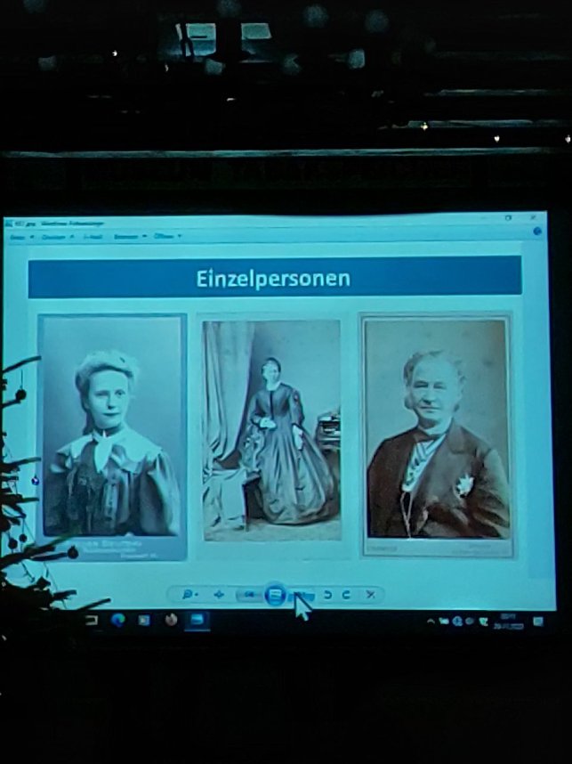 Vortrag zur Fotografie in der Geschichtsforschung