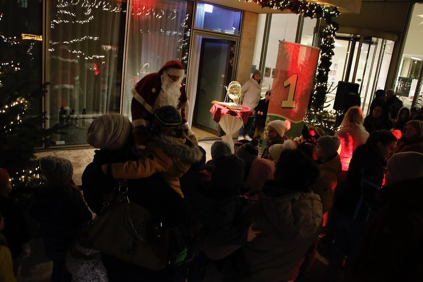 Das erste T&uuml;rchen auf dem Nicolaiplatz wurde ge&ouml;ffnet