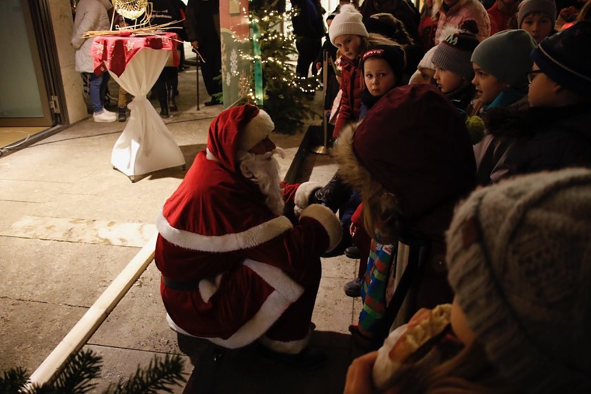 Das erste T&uuml;rchen auf dem Nicolaiplatz wurde ge&ouml;ffnet