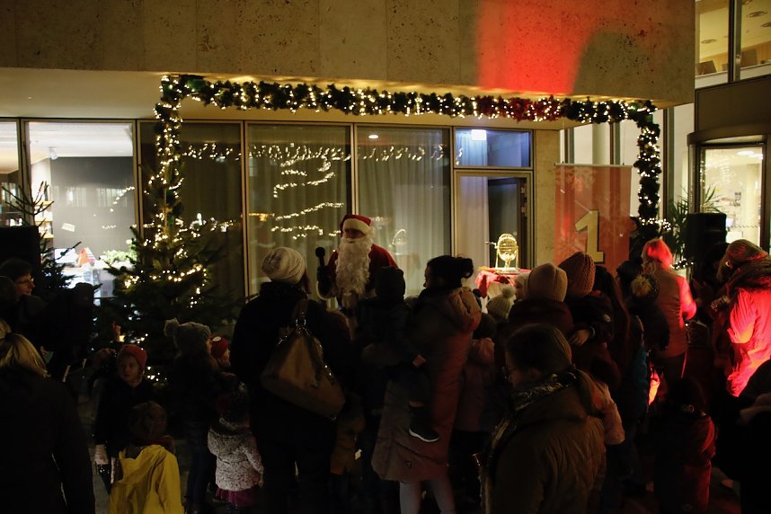 Das erste T&uuml;rchen auf dem Nicolaiplatz wurde ge&ouml;ffnet