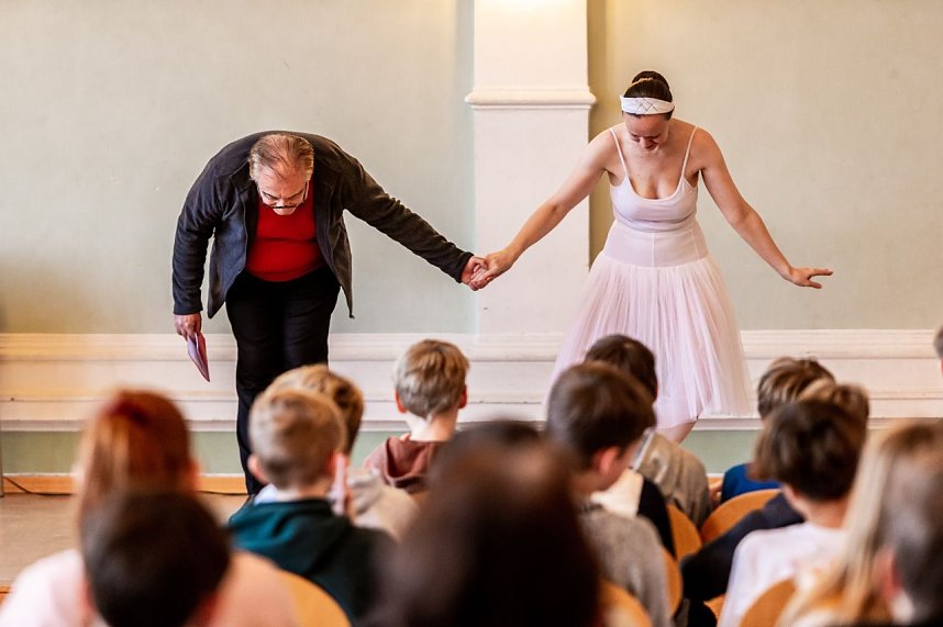 Das Duo Ruggieri trat am 1. Dezember im Humboldt-Gymnasium auf