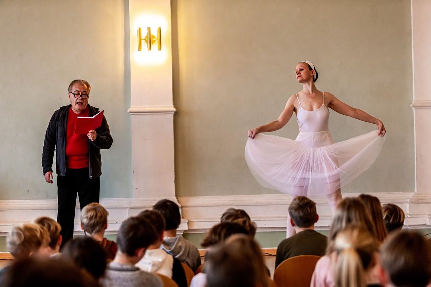 Das Duo Ruggieri trat am 1. Dezember im Humboldt-Gymnasium auf
