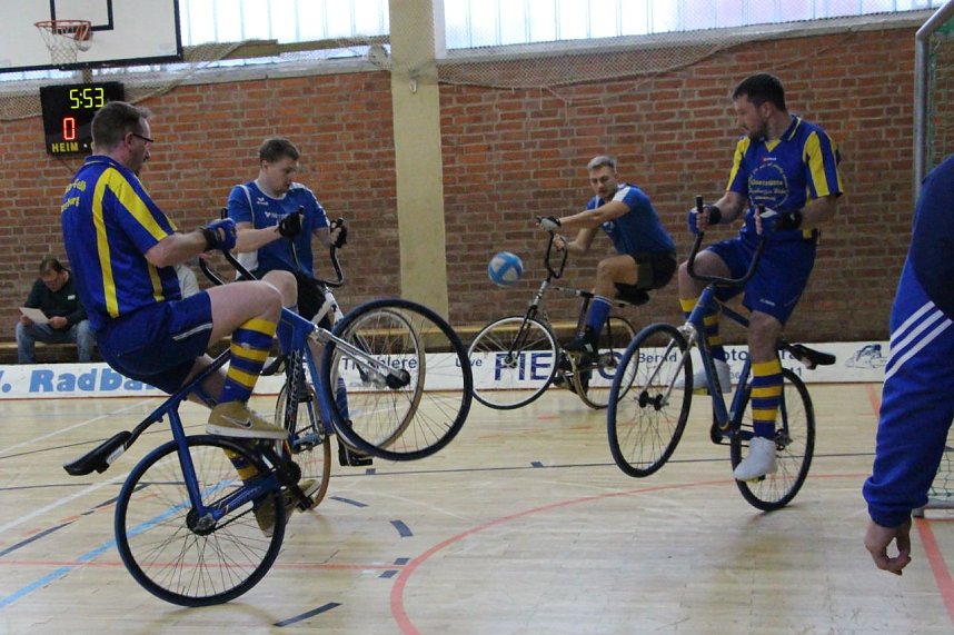 F&uuml;r die Ilfelder Radballer sollte es ein durchwachsener Spieltag werden
