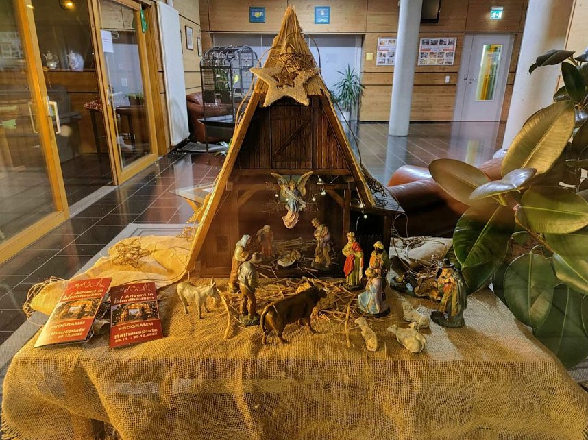 Weihnachtskrippen in Nordh&auml;user Schaufenstern