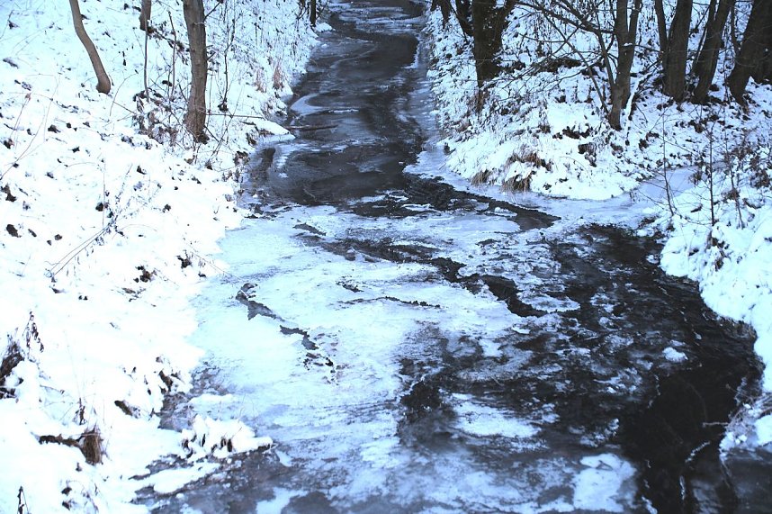 Eisige K&auml;lte im Brandesbachtal
