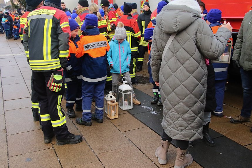 Das Friedenslicht aus Bethlehem ist zum 14. mal im Landkreis verteilt worden