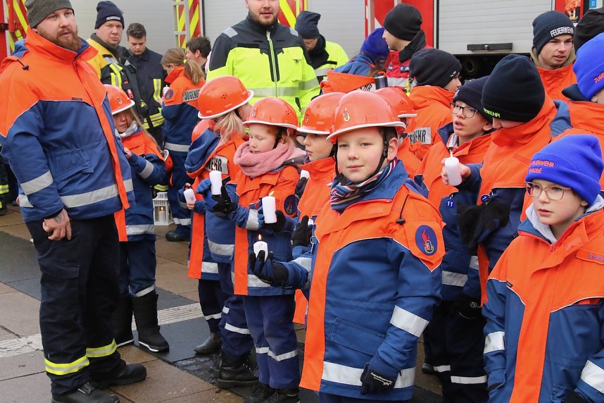 Das Friedenslicht aus Bethlehem ist zum 14. mal im Landkreis verteilt worden