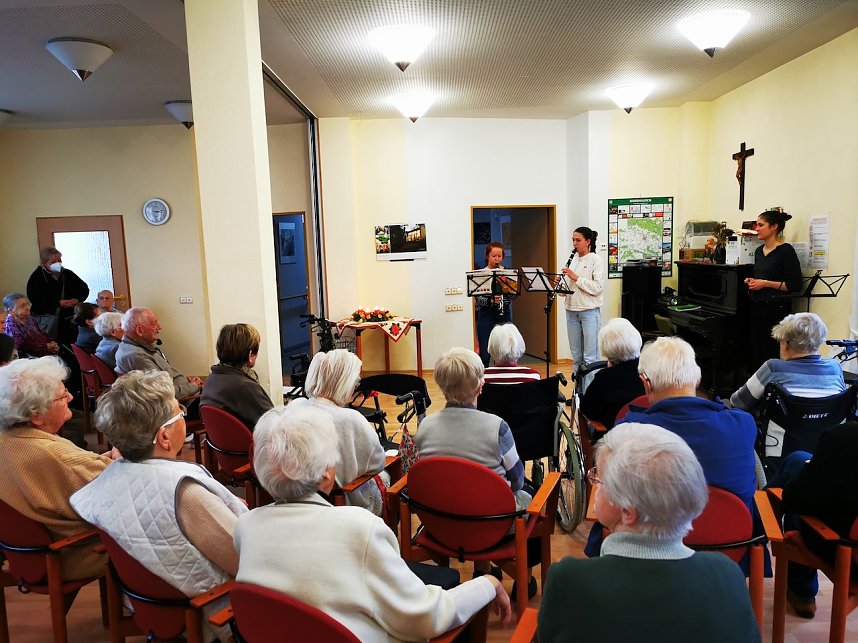 Adventsfeier im St. Josefshaus