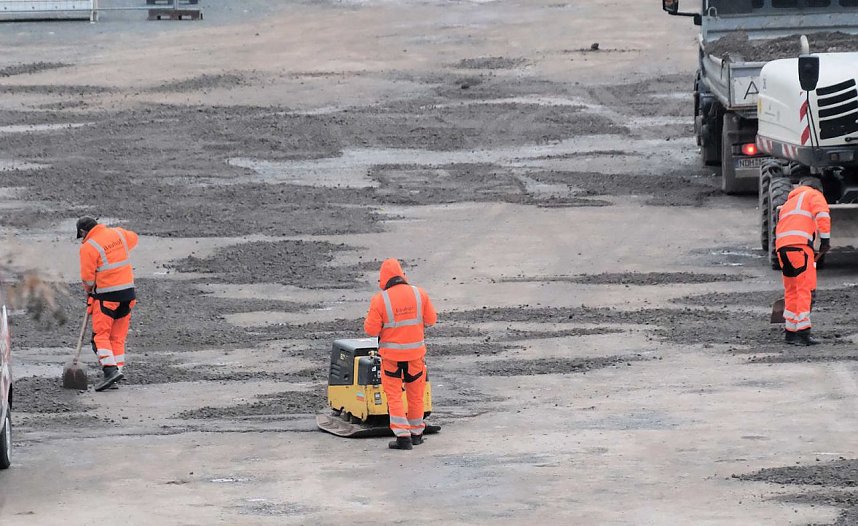 Kraterlandschaft geht es an den Kragen