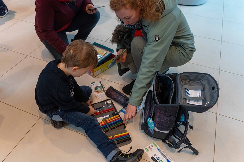 Schulranzentag im Autohaus