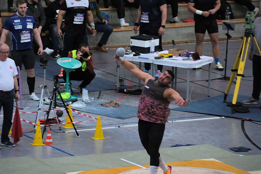Peter Blei beim Kugelsto&szlig; Indoor