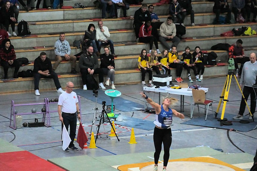 Peter Blei beim Kugelsto&szlig; Indoor