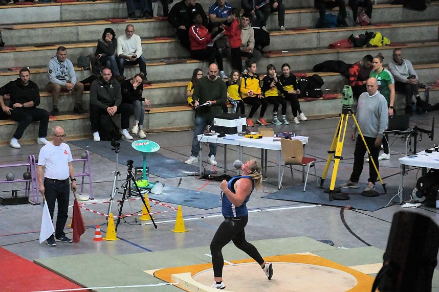 Peter Blei beim Kugelsto&szlig; Indoor
