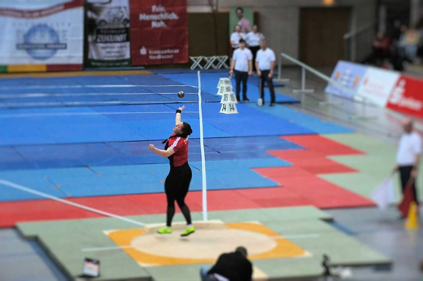 Peter Blei beim Kugelsto&szlig; Indoor