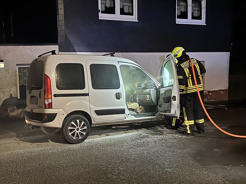 Fahrzeugbrand in Kleinfurra